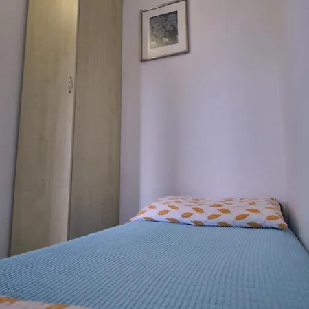 Apartments Noemi Malinska Exterior photo